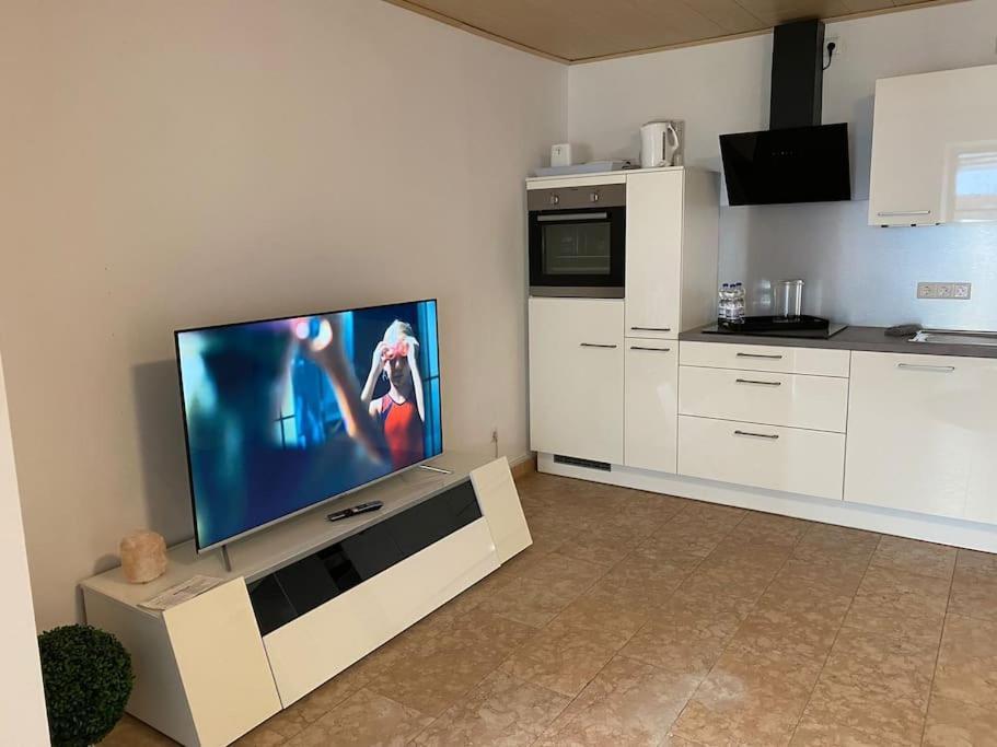 Haus Jaeger Ruheoase Im Gruenen Apartment Lohfelden ภายนอก รูปภาพ