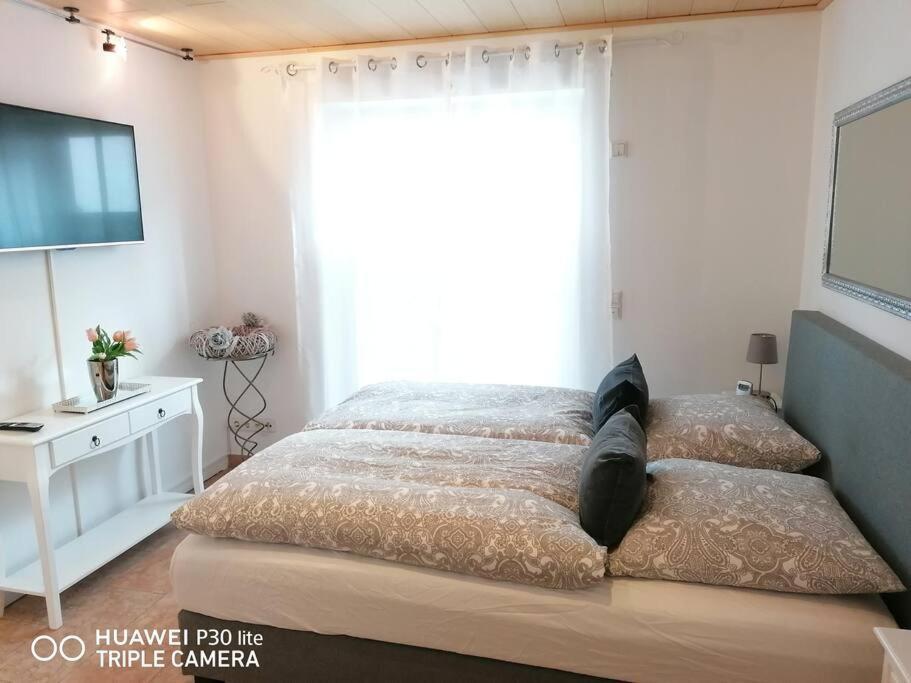 Haus Jaeger Ruheoase Im Gruenen Apartment Lohfelden ภายนอก รูปภาพ